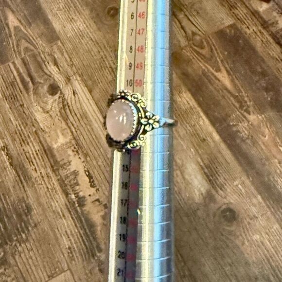 Natural Rose Quartz Gemstone Ring Oval Floral Framed Size 6 New - Picture 3 of 7